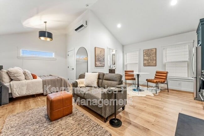 Photo - 3526 W Anderson St