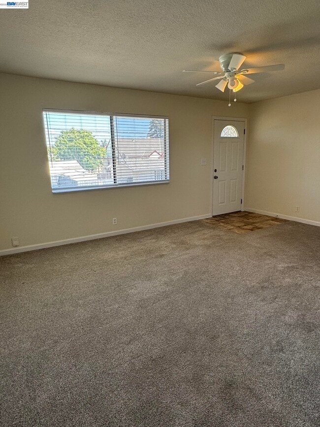 416 Grove Way