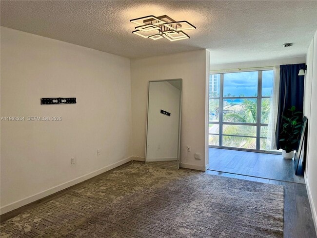 Photo - 17560 Atlantic Blvd Unit 404