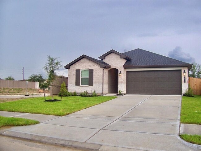 Photo - 5015 Balcolm Dr House