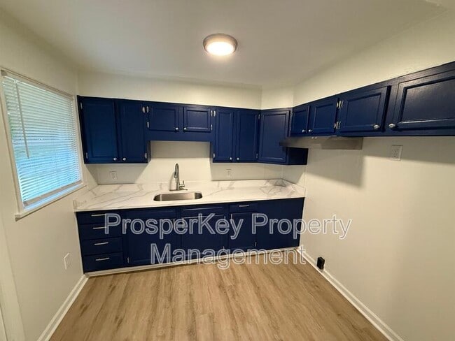 Photo - 3127 Latona Dr SW