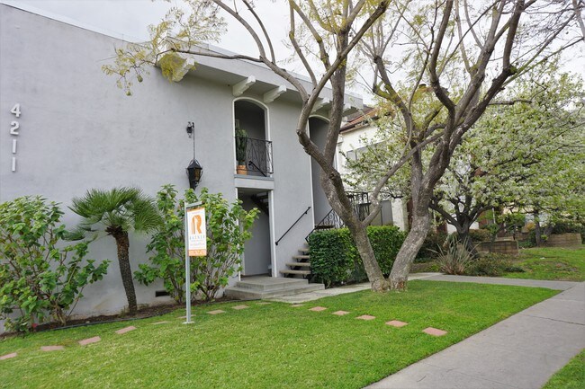 Apartments For Rent Near West Los Angeles College In Culver City Ca Photo 4211 Duquesne Ave Unit 4
