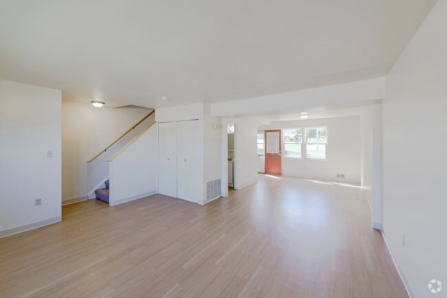 3 BR, 1.5 BA