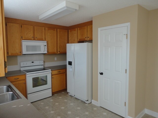 Photo - 2920 Bridgeport Dr