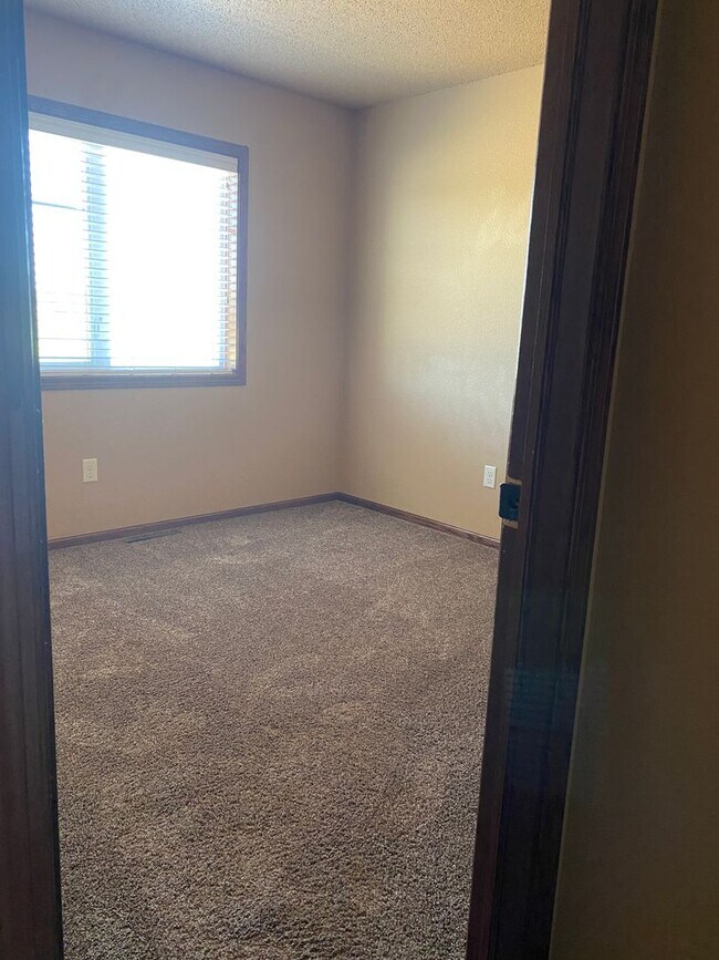 Photo - Beautiful, 3 bedroom Townhouse