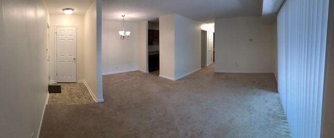 Building Photo - 1283 Schaub Dr Unit B Rental