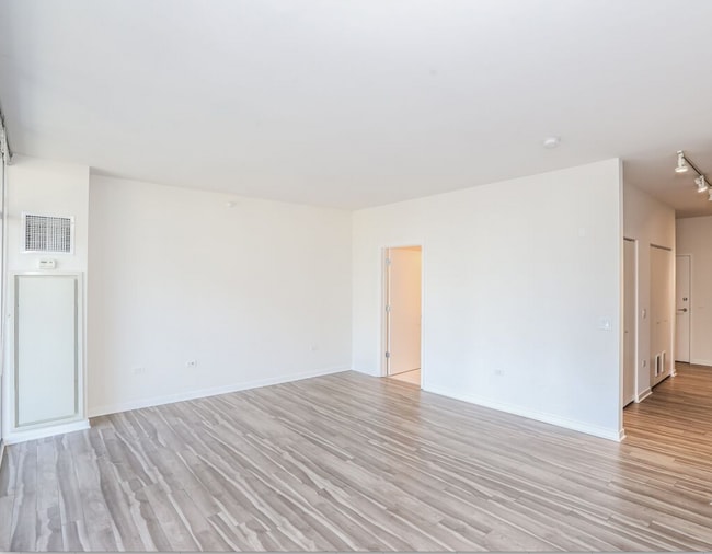 Photo - 737 N La Salle Dr Unit 2501