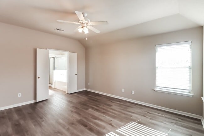 Photo - 19107 Remington Grove Ct