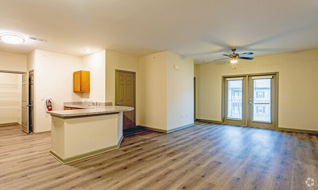 2BR,2BA 1,162 sqft