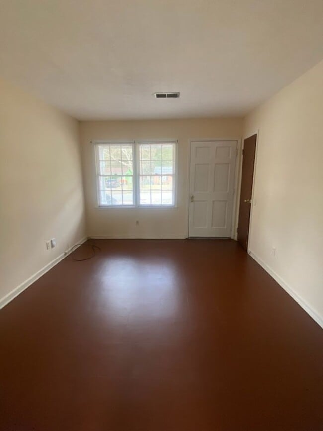 Photo - 2921 Doyle Ave