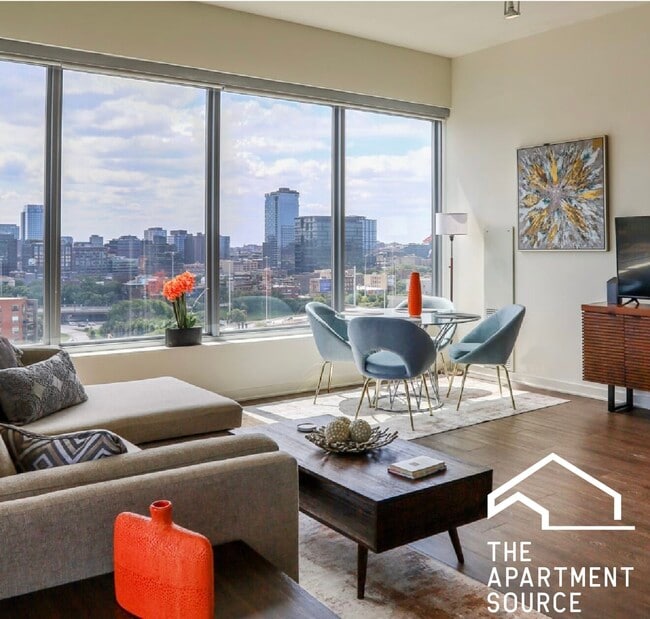 Photo - 910 W Huron St Unit 2 BED