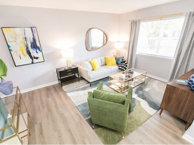Crofton Village Apartments