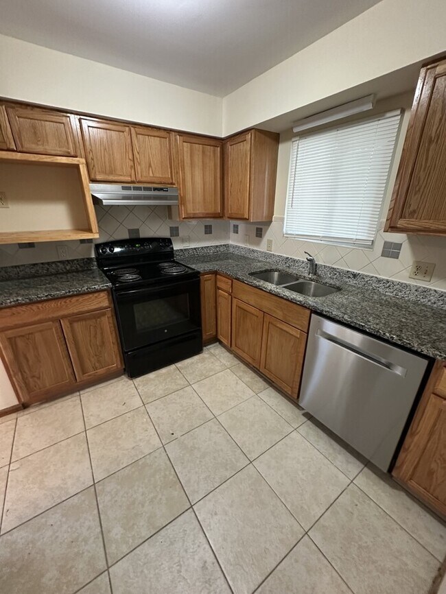 Photo - 4908 N New Hope Rd Unidad 4908