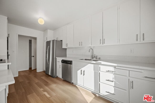 Photo - 11920 Montana Ave Condo Unit 1