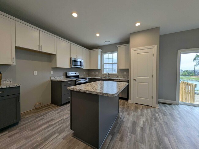 Photo - 4900 Citation Ct