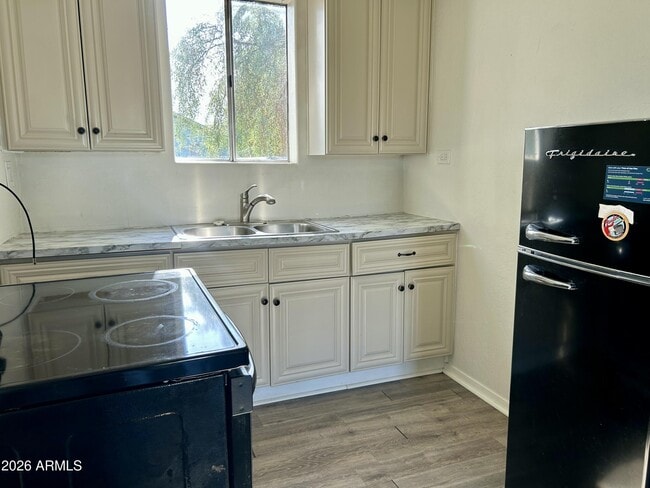 Photo - 5545 W State Ave