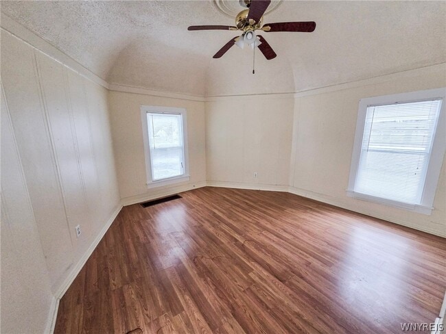 Photo - 38 N Main St