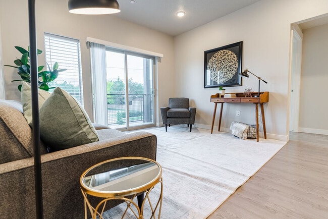 Photo - Lofts at 5 Points