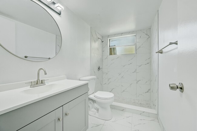 Photo - 13730 SW 90th Ave Unidad 15