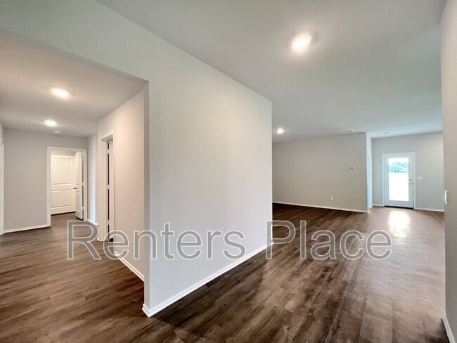 Photo - 20 Stonegate Dr