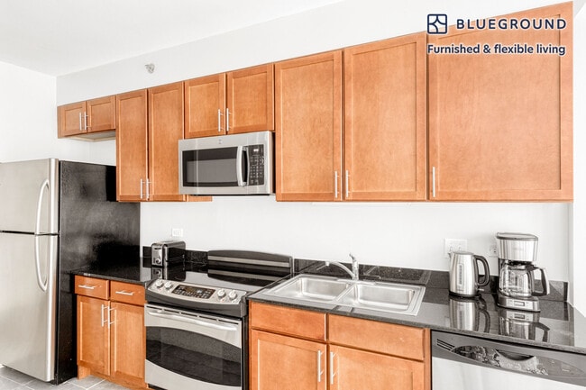 Photo - 210 N Wells St Unidad FL19-ID701