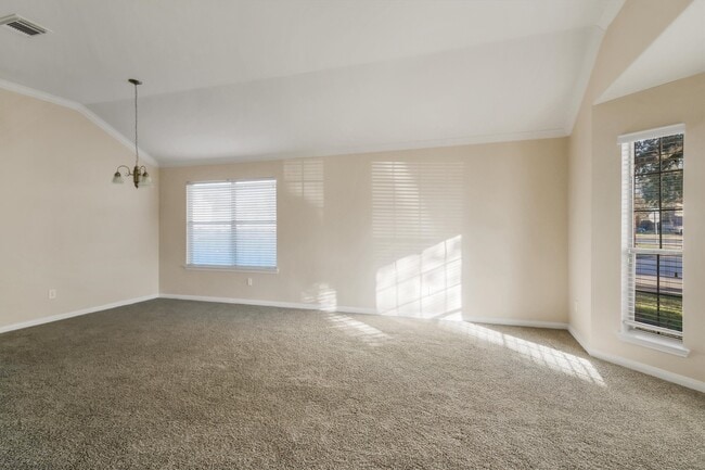 Photo - 835 Dracena Ct