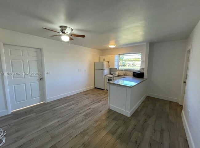 Photo - 1810 SW 33rd Ave Unit B