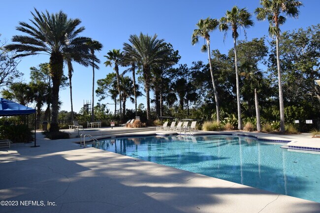 Photo - 1655 The Greens Way