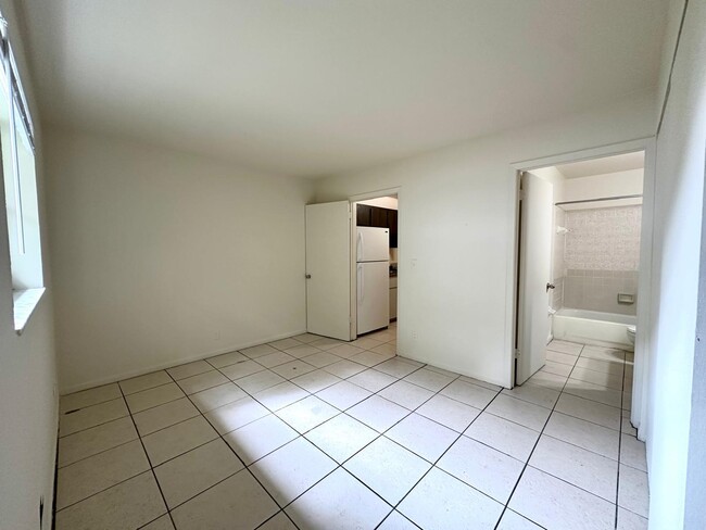 Photo - 300 20th St Unidad 5