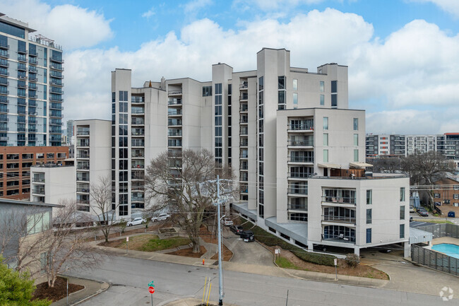 Photo - University Square Condominiums