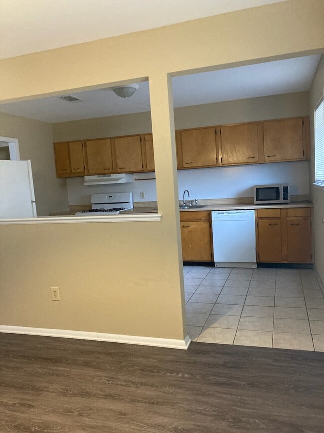 Photo - 2215 Kevin Ct