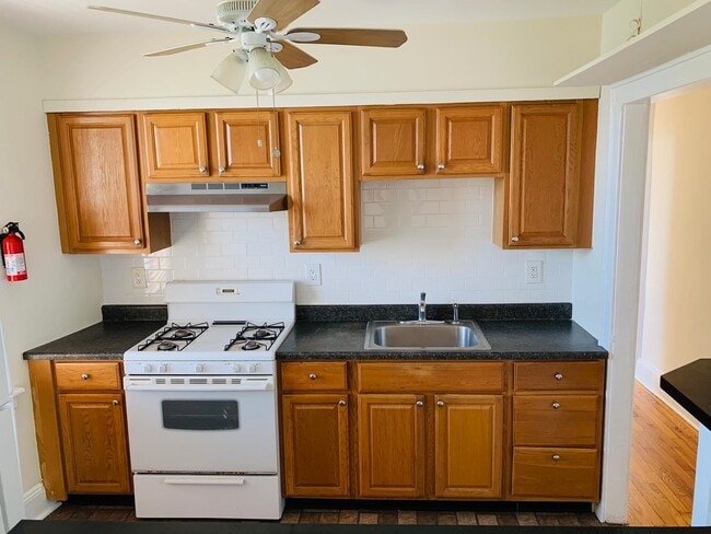 Photo - 27 W 1ST St Unit 203