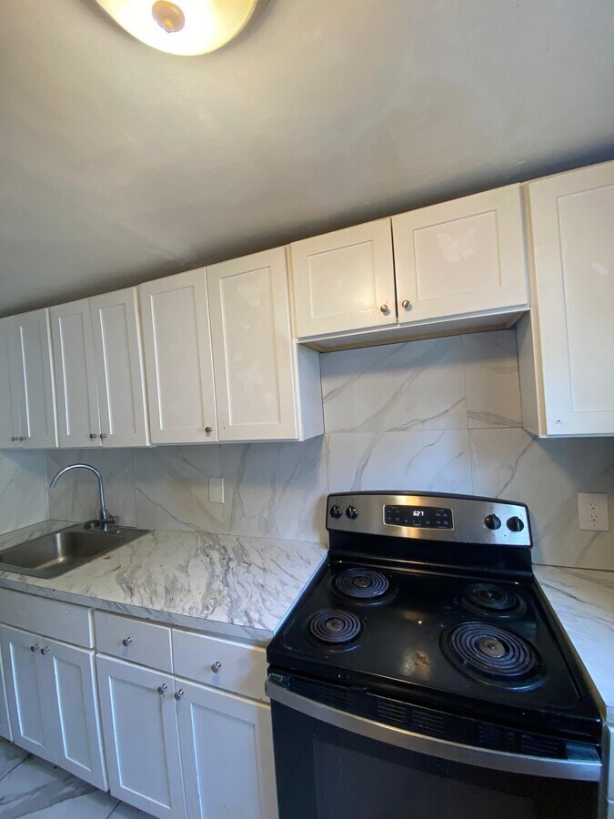 Photo - 80 Sedgwick Ave Unit APT 3