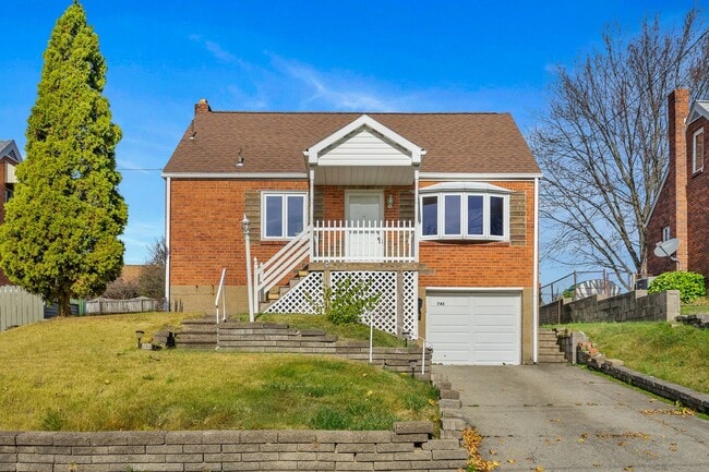 Building Photo - Newly updated 3Bed/1.5bath in West Mifflin