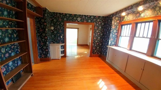 Photo - 2115 Olive St