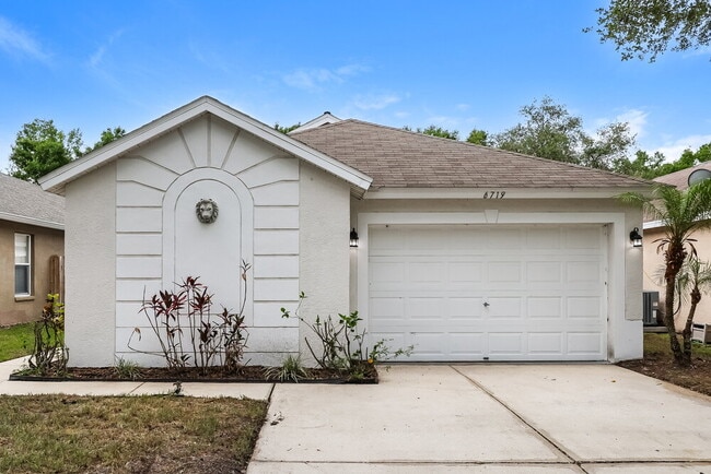 Photo - 6719 Summer Cove Dr
