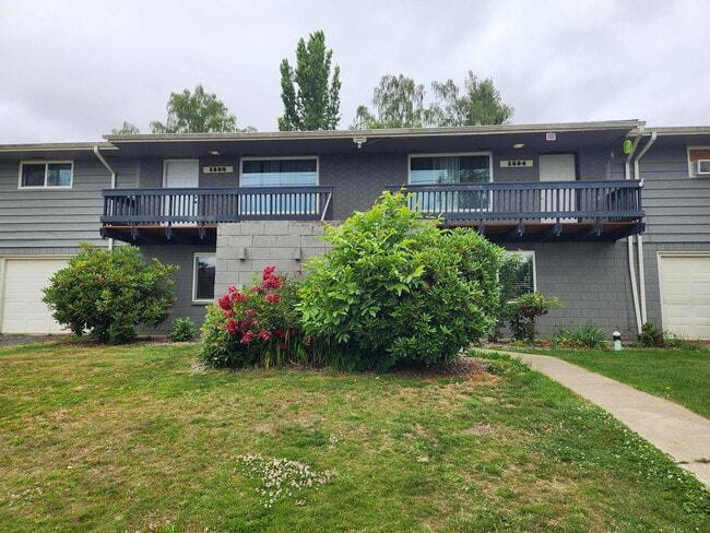 Building Photo - Thomsen 1580-1584 Unit 1582 Rental
