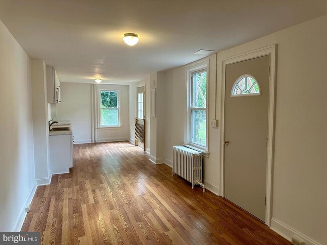 Photo - 131 E Antietam St