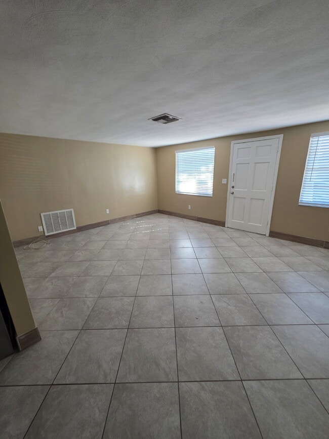 Photo - REMODELED 3 BEDROOM 2 FULL BATHS WITH FENCED IN YARD.