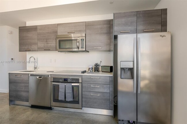 Photo - 151 SE 1st St Unidad 711