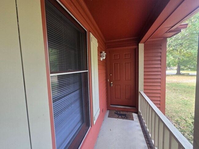 2214 Daley Rd Unit Side B