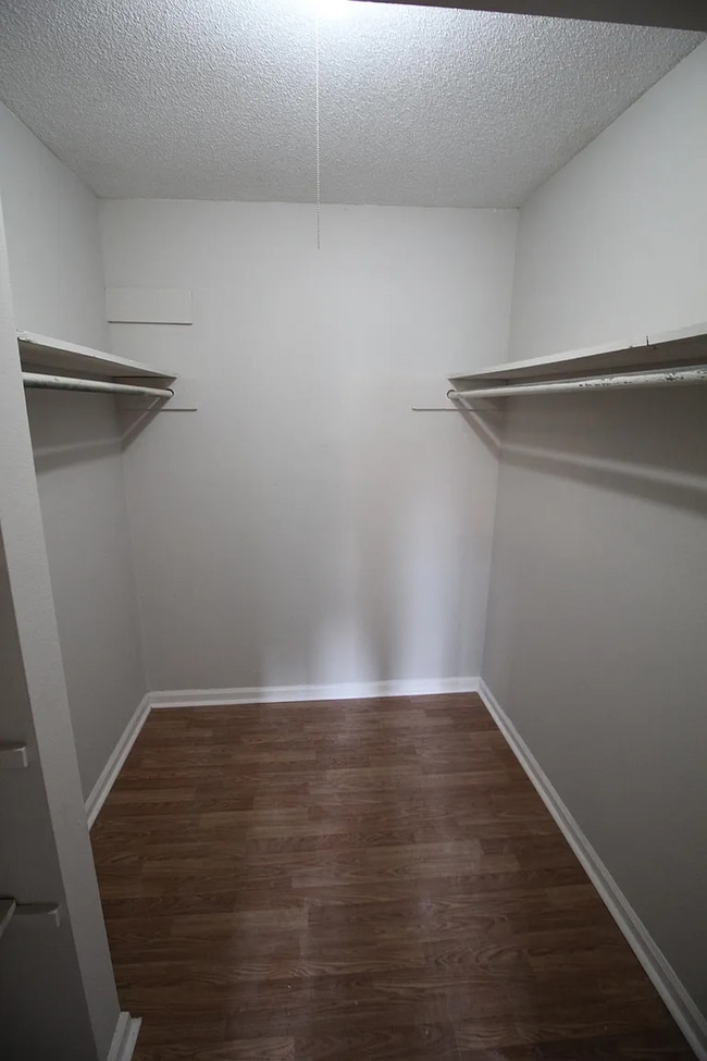 Photo - 107 Thornwell Ct
