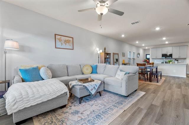 Photo - 207 Greenbriar Ln