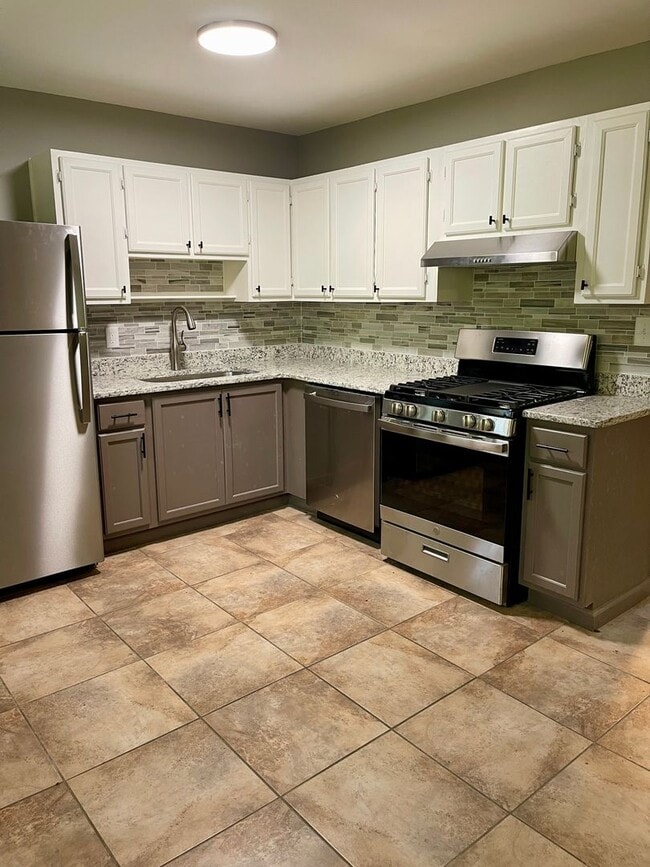 Photo - Beautifully remodeled home in Riverdale wi...