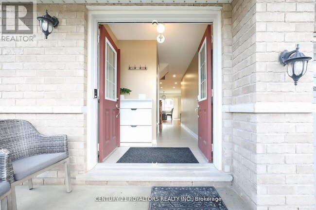 Photo - 386 Thompson St