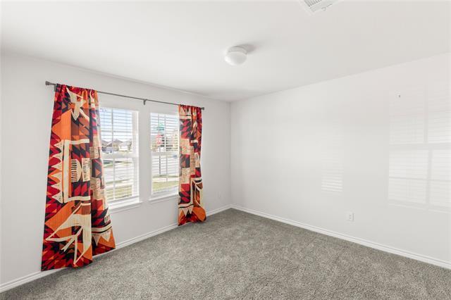 Photo - 716 Rawhide Way