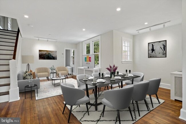 Photo - 428 Brookhurst Ave