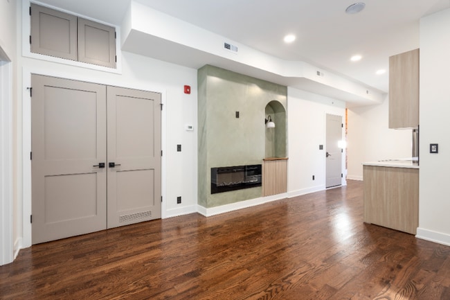 Photo - 1613 N 33rd St Unidad B201 - 1613 N 33rd