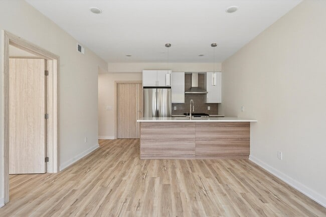 Photo - 3729 Lancaster Ave Unit 401