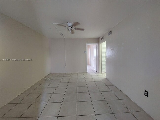 Photo - 5801 NE 18th Ave Unit 3